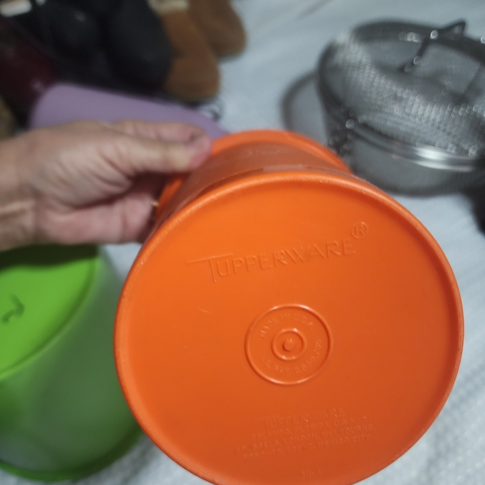 VINTAGE TUPPERWARE EUC SET OF 2 SERVALIER CANISTER ORANGE GREEN - Picture 5 of 9